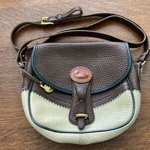 Vintage Dooney and Bourke Purse Handbag Shoulder Crossbody